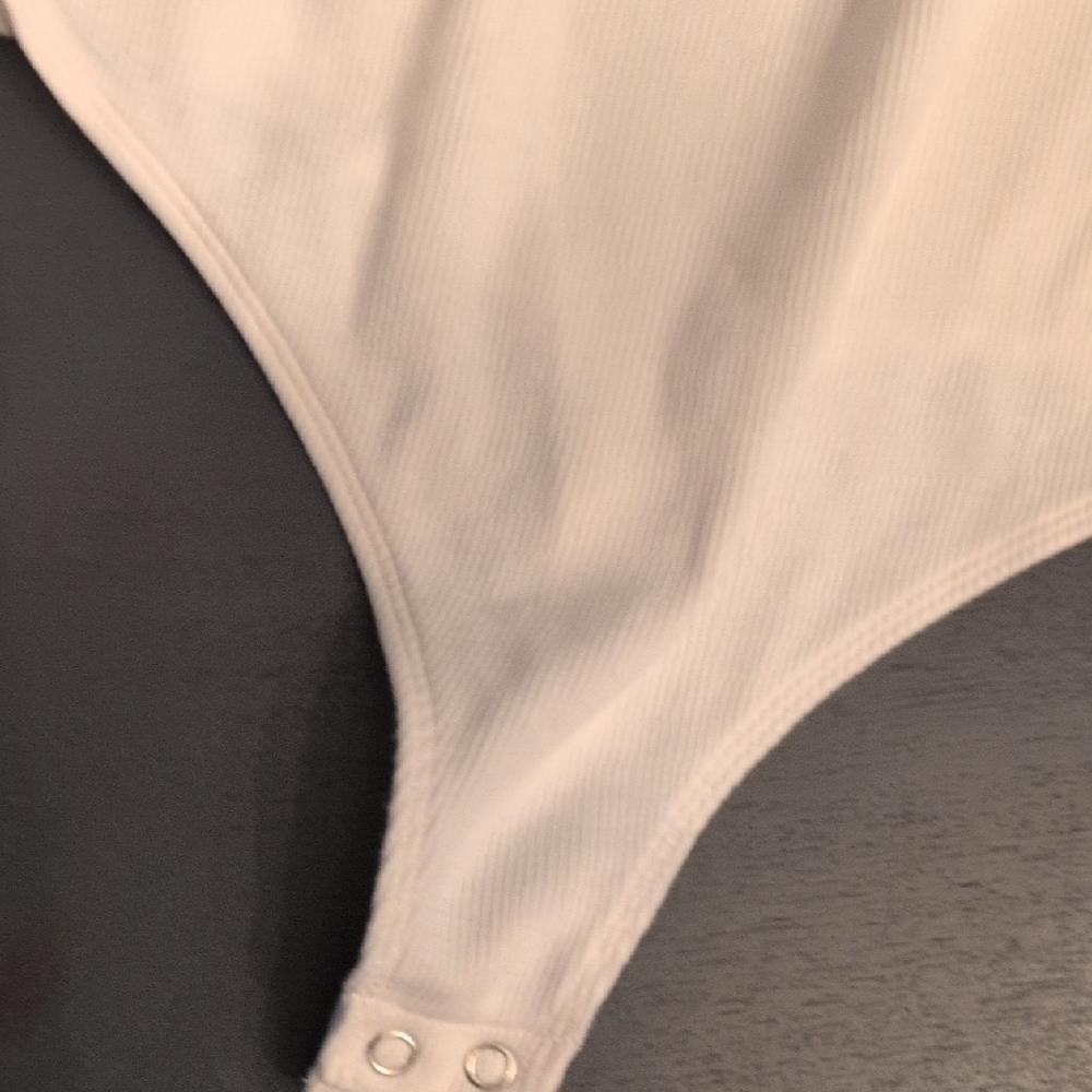 Express White Ruffled Bodysuit - Picture 4 of 7